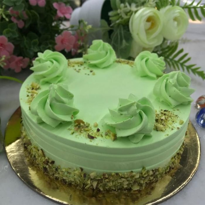 Pistachio Vanilla Mister Berry Best Cake Shop In Dubai