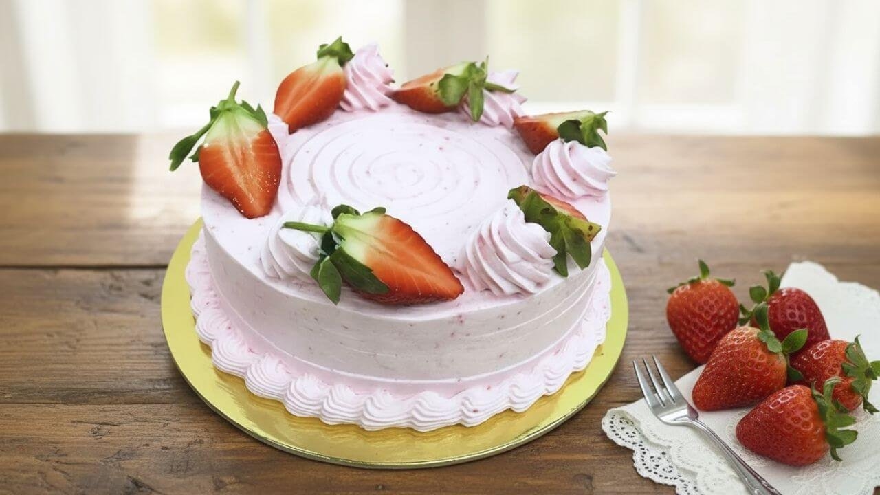 Strawberry Vanilla Cake